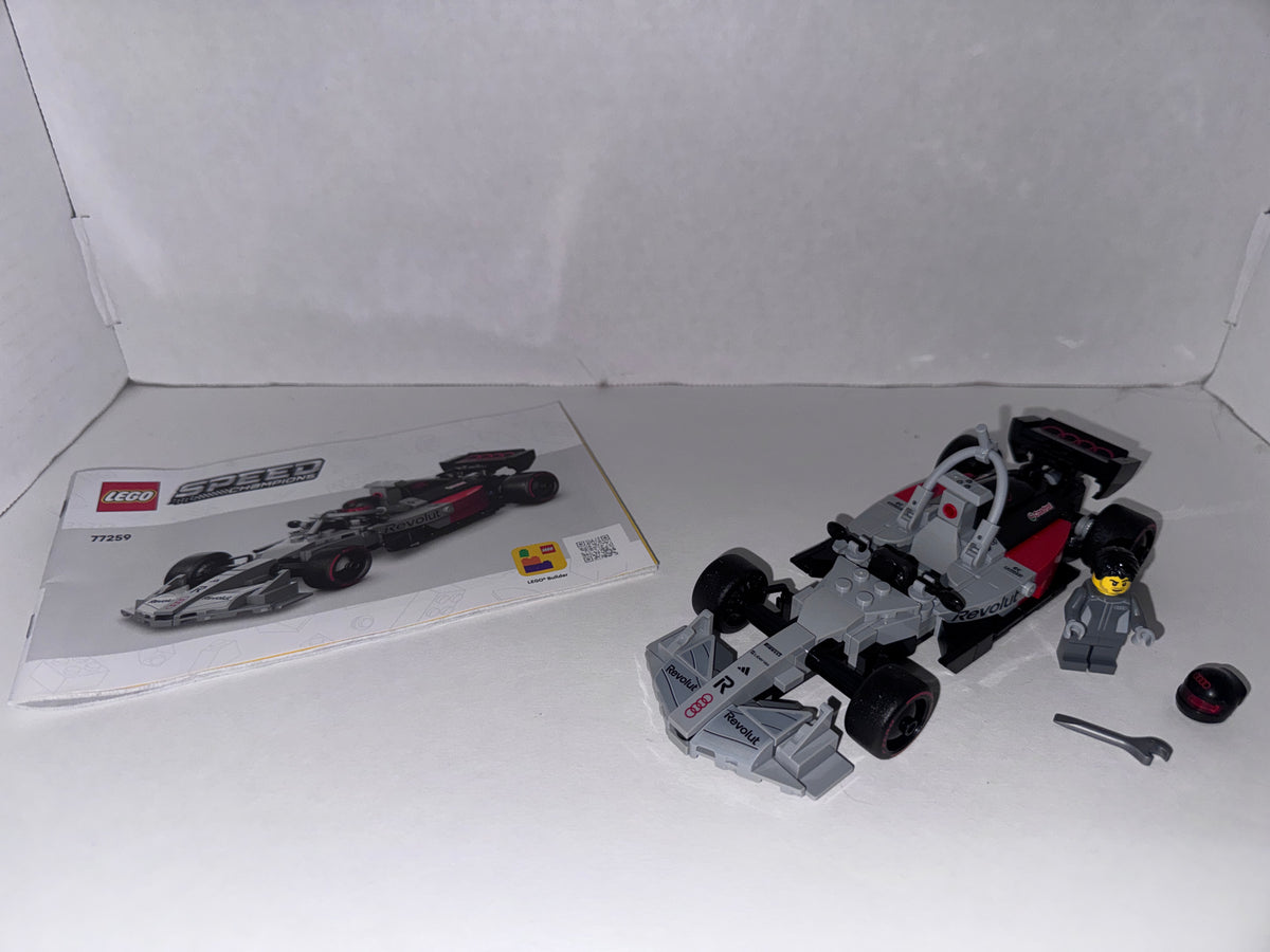 LEGO Speed Champions Audi F1 R26 model car