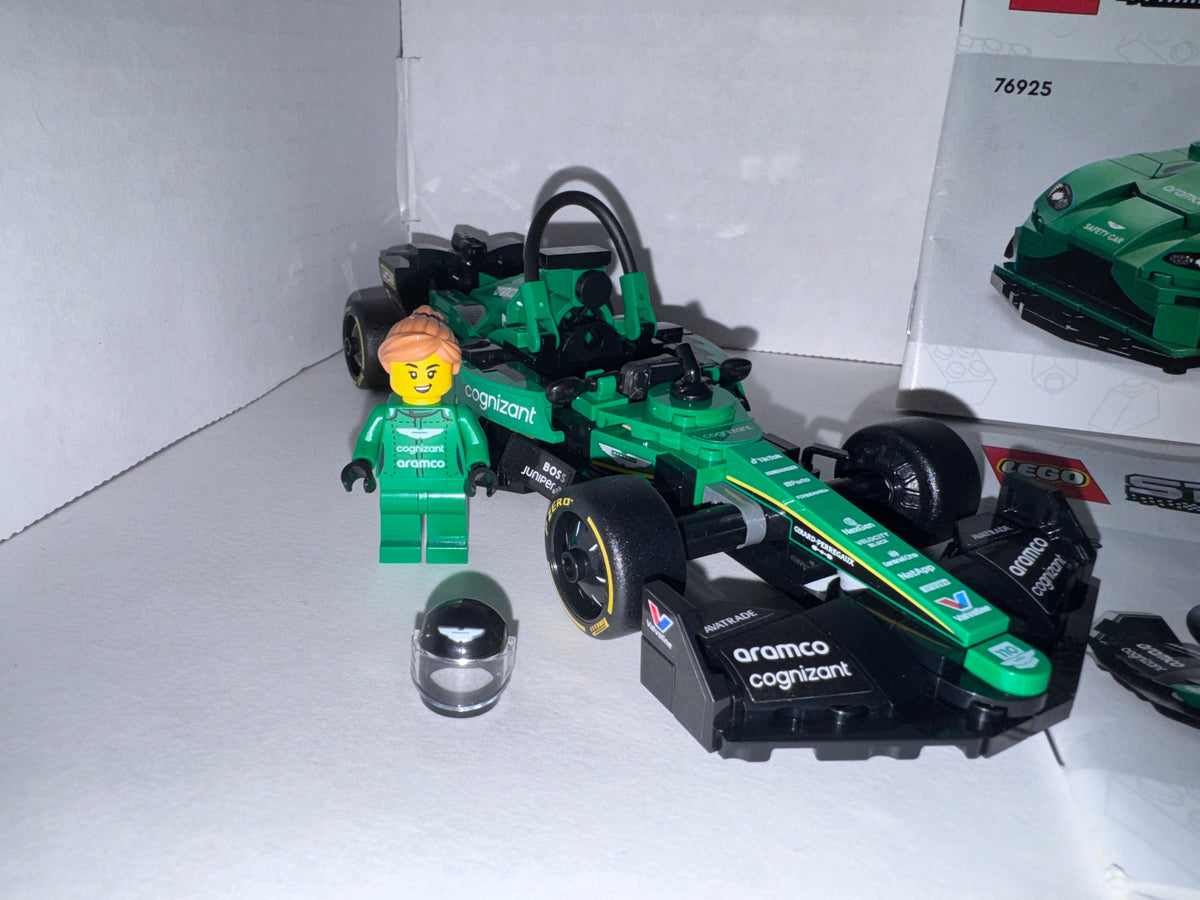 Aston Martin Safety Car AMR23 LEGO Speed Champions 76925