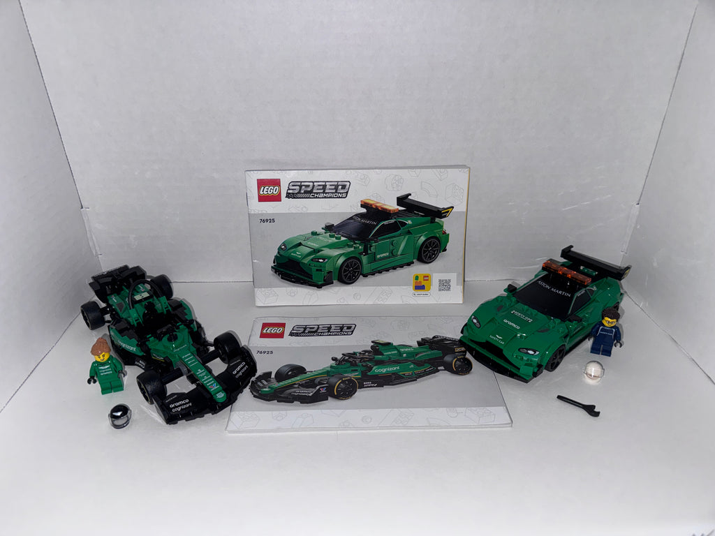 Aston Martin Safety Car AMR23 LEGO Speed Champions 76925