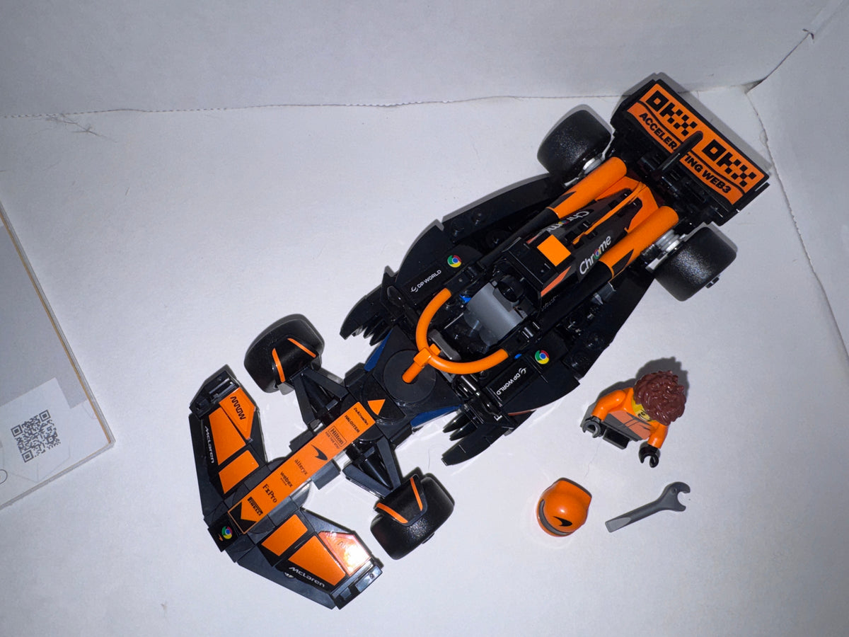 McLaren MCL38 LEGO Speed Champions 77251 race car