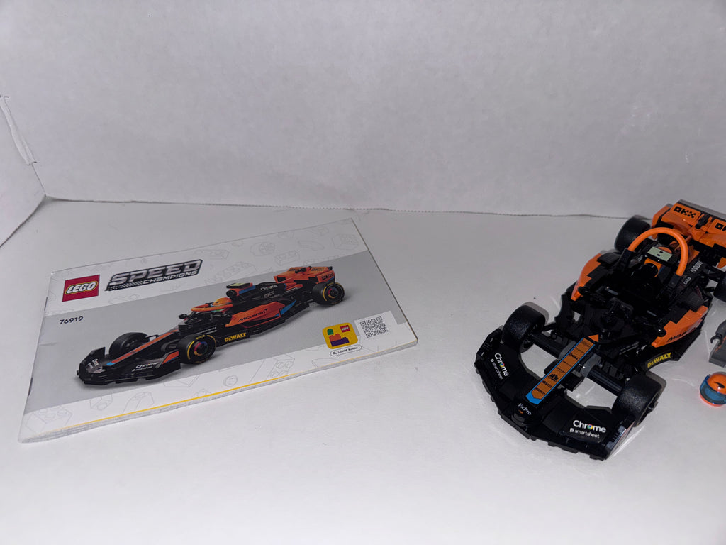 McLaren Formula 1 LEGO 76919 race car