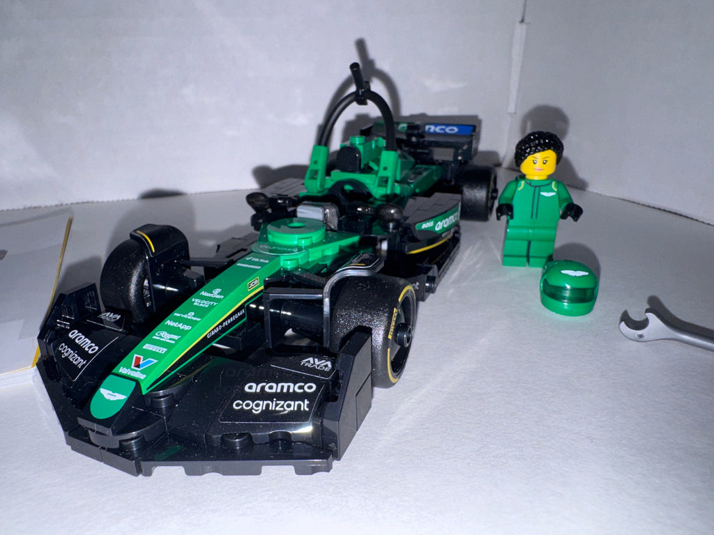 Aston Martin AMR24 LEGO Speed Champions 77245