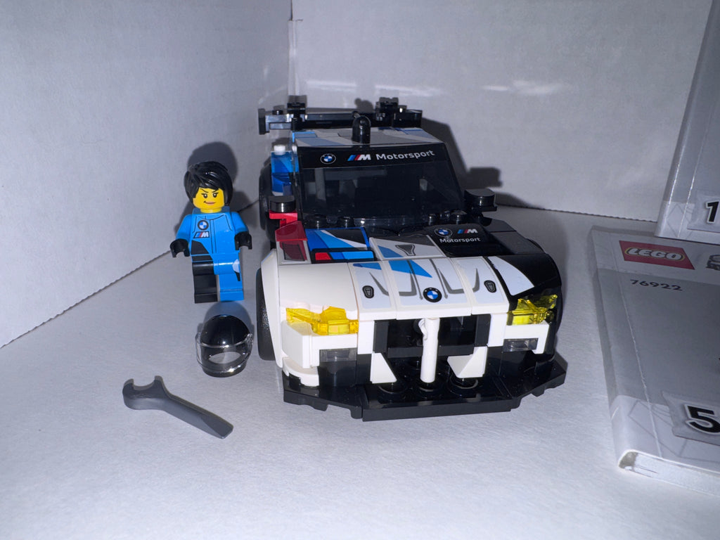 BMW M4 GT3 M Hybrid V8 LEGO building set