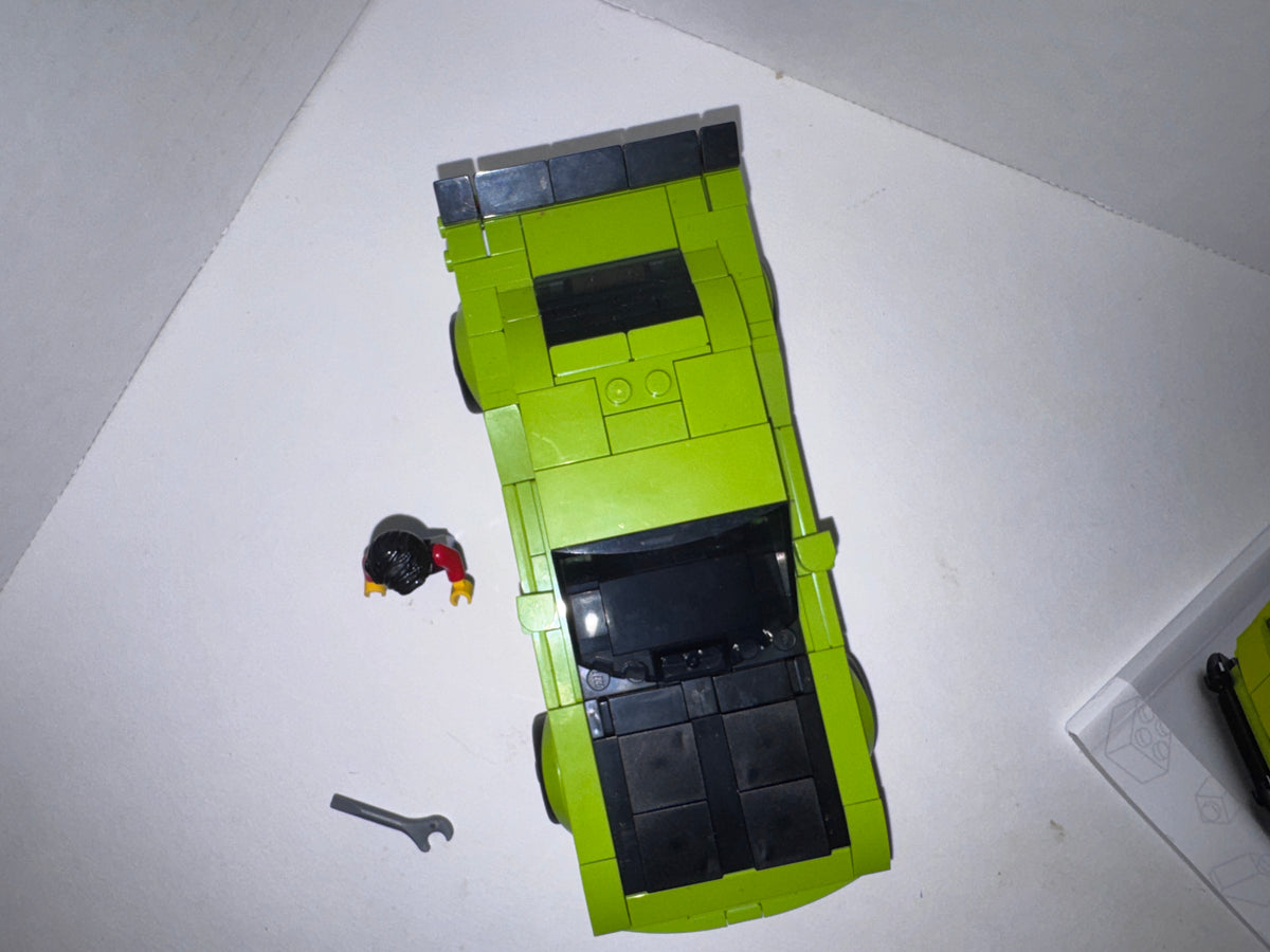 Dodge Challenger SRT Hellcat LEGO Speed Champions 77237