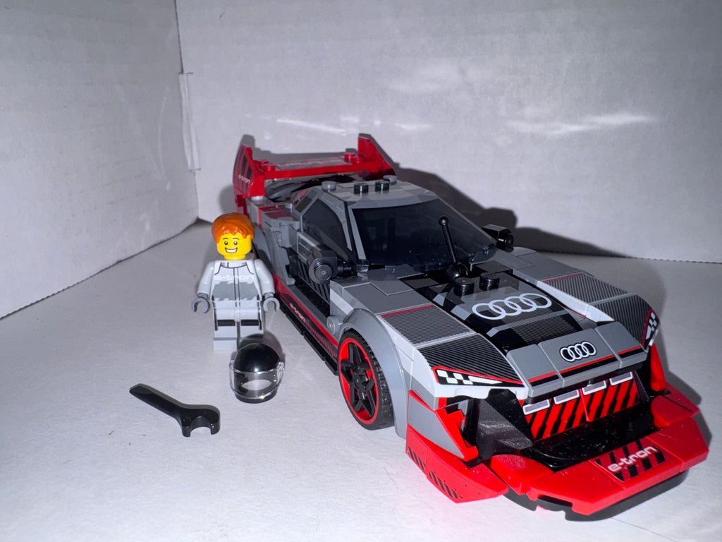 Audi S1 e-tron quattro LEGO Speed Champions 76921